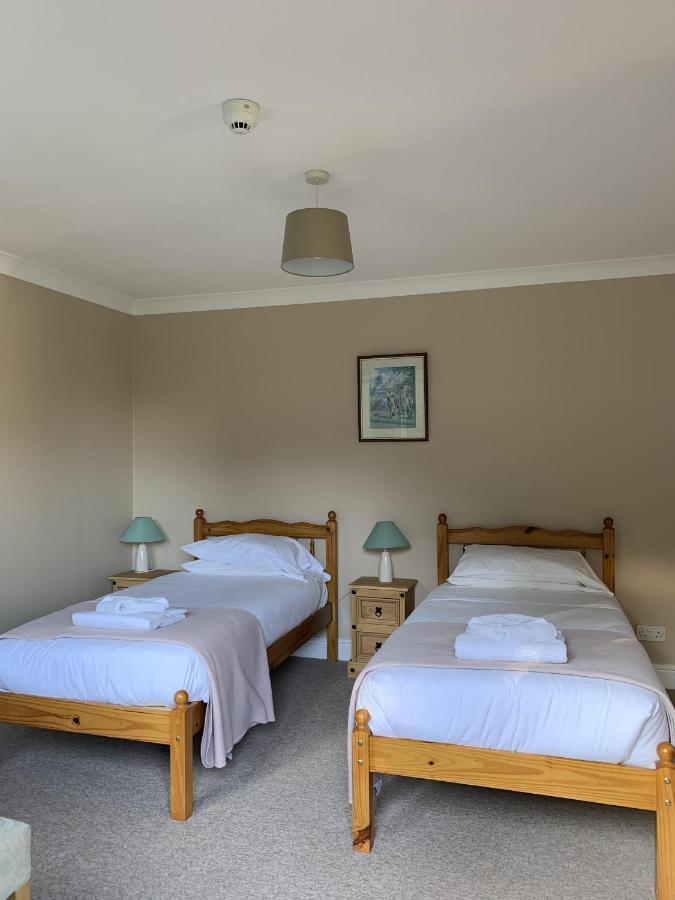 Lakeside Lodge Pidley エクステリア 写真
